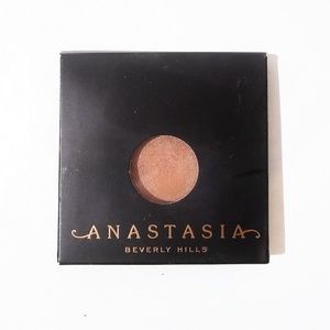 Anastasia Beverly Hills Comfort Eyeshadow Single